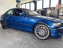 Blau Gebraucht 2002 BMW 330 M Sport Limousine | 7.999 €
