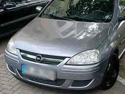 Silber Gebraucht 2006 Opel Corsa Kleinwagen | 1.000 € (Fairer Preis)