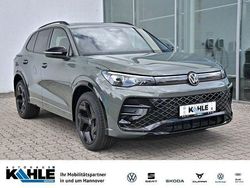 Cipressinogrün metallic Neu 2025 VW Tiguan Style SUV | 59.430 €