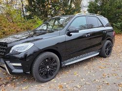 Schwarz Gebraucht 2012 Mercedes ML250 Sport SUV | 24.990 € (Fairer Preis)