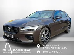 Platinum grey / metallic Neu 2024 Volvo V60 Ultimate Kombi | 59.900 €
