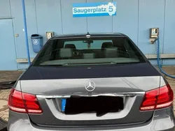 Blau Gebraucht 2015 Mercedes E220 Limousine | 21.600 € (Teuer)