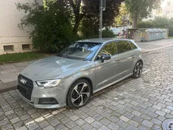 Grau Gebraucht 2020 Audi A3 Sportback S-Line Limousine | 19.850 € (Guter Preis)