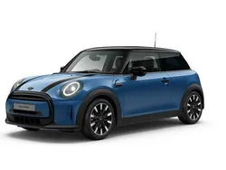 Blau Gebraucht 2022 Mini Cooper Classic Kleinwagen | 23.930 € (Etwas zu teuer)
