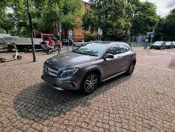 Grau Gebraucht 2015 Mercedes GLA250 AMG line SUV | 19.400 € (Fairer Preis)