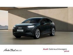 Schwarz (mythosschwarz metallic) Gebraucht 2025 Audi Q4 Sportback e-tron Ambiente SUV | 41.790 €
