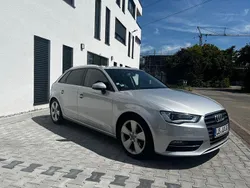 Silber Gebraucht 2013 Audi A3 Sportback Ambition Limousine | 10.799 € (Etwas zu teuer)