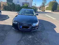 Schwarz Gebraucht 2012 Audi A4 Ambiente Kombi | 8.000 € (Fairer Preis)