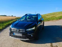 Schwarz Gebraucht 2021 Dacia Sandero Stepway Kleinwagen | 12.000 € (Fairer Preis)