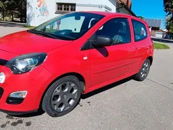 Rot Gebraucht 2012 Renault Twingo Kleinwagen | 4.200 € (Etwas zu teuer)