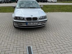Silber Gebraucht 1999 BMW 320 Limousine | 4.400 € (Etwas zu teuer)