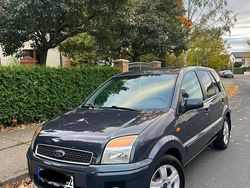 Blau Gebraucht 2011 Ford Fusion Trend Kleinwagen | 2.250 € (Fairer Preis)