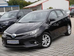 Schwarz Gebraucht 2016 Toyota Auris Hybrid Edition-S Limousine | 14.999 € (Fairer Preis)