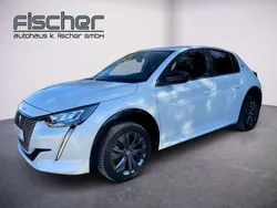 Perlmutt weiß (metallic) Gebraucht 2022 Peugeot e-208 Active Kleinwagen | 16.250 € (Fairer Preis)