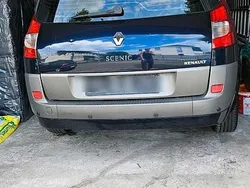 Andere außenfarben Gebraucht 2006 Renault Scénic II Van / Kleinbus | 2.450 €