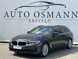 Grau Gebraucht 2023 BMW 520 Kombi | 31.950 € (Superpreis)