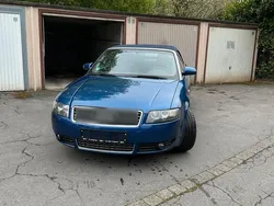Blau Gebraucht 2002 Audi A4 Cabriolet Cabrio | 3.900 €