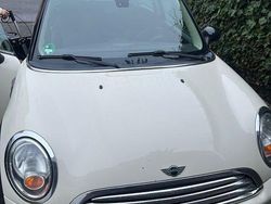 Beige Gebraucht 2011 Mini Cooper D Clubman Kombi | 6.000 €