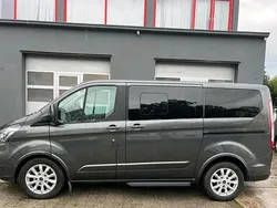 Grau Gebraucht 2018 Ford Transit Custom Van / Kleinbus | 24.950 € (Teuer)