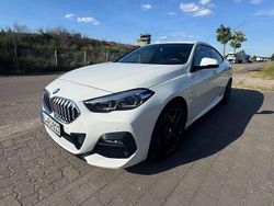 Weiß Gebraucht 2020 BMW 218 M Sport Coupé | 23.900 € (Fairer Preis)