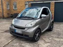Grau Gebraucht 2009 Smart ForTwo Coupé Coupé | 4.599 € (Fairer Preis)