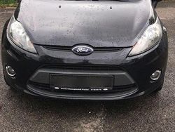 Schwarz Gebraucht 2012 Ford Fiesta Ambiente Kleinwagen | 1.990 € (Guter Preis)