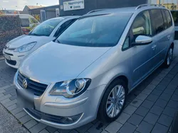 Grau Gebraucht 2009 VW Touran Van / Kleinbus | 2.950 € (Superpreis)
