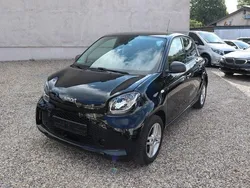 Schwarz Gebraucht 2022 Smart ForFour Electric Drive Limousine | 9.990 € (Fairer Preis)