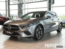Lack mountaingrau Gebraucht 2024 Mercedes A180 Progressive Limousine | 29.800 € (Fairer Preis)
