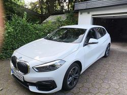 Weiß Gebraucht 2020 BMW 118 Sport Line Kleinwagen | 17.100 € (Guter Preis)