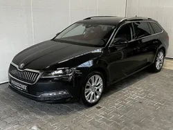 Schwarz Gebraucht 2023 Skoda Superb Style Kombi | 35.735 € (Etwas zu teuer)