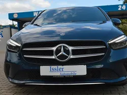 Denimblau Gebraucht 2019 Mercedes B200 Van / Kleinbus | 24.900 € (Fairer Preis)