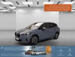 Grau Gebraucht 2024 BMW 218 Active Tourer Luxury Line Van / Kleinbus | 34.409 € (Fairer Preis)