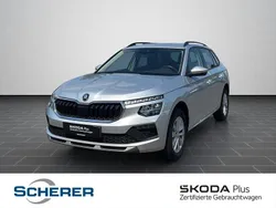 Brillantsilber metallic Gebraucht 2024 Skoda Kamiq Selection SUV | 27.380 € (Fairer Preis)