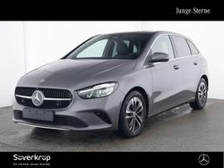 Grau Gebraucht 2024 Mercedes B200 Progressive Van / Kleinbus | 35.720 € (Etwas zu teuer)