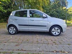 Silber Gebraucht 2007 Kia Picanto LX Kleinwagen | 2.800 € (Etwas zu teuer)