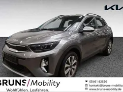 Astro grau Gebraucht 2024 Kia Stonic Vision SUV | 20.490 € (Fairer Preis)