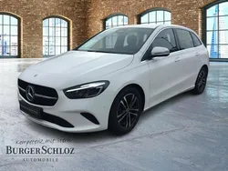 Unilack polarweiß Gebraucht 2024 Mercedes B180 Van / Kleinbus | 31.900 € (Etwas zu teuer)