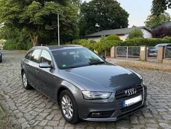 Grau Gebraucht 2015 Audi A4 Kombi | 9.600 € (Superpreis)