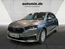 Graphitegrau metallic Gebraucht 2023 Skoda Fabia Kleinwagen | 15.990 € (Guter Preis)