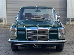 Grün Gebraucht 1971 Mercedes 230 Limousine | 14.490 €