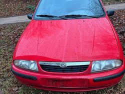 Gebraucht 1997 Mazda 121 Limousine | 690 €