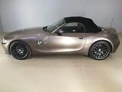 Braun Gebraucht 2006 BMW Z4 M Sport Line Cabrio | 32.300 €