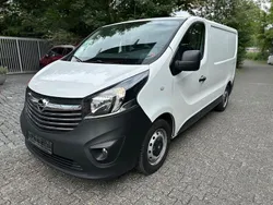 Weiß Gebraucht 2018 Opel Vivaro Van | 11.299 €