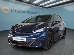 Blau Neu 2025 Cupra Born Kleinwagen | 41.349 € (Etwas zu teuer)