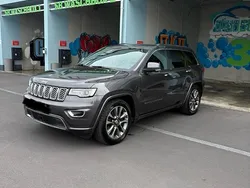 Grau Gebraucht 2017 Jeep Grand Cherokee SUV | 26.000 € (Fairer Preis)