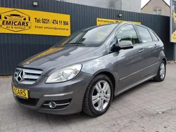 Grau Gebraucht 2008 Mercedes B200 Van / Kleinbus | 2.690 € (Teuer)