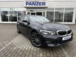 Schwarz Gebraucht 2020 BMW 318 Sport Line Kombi | 25.790 € (Fairer Preis)