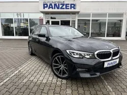 Schwarz Gebraucht 2020 BMW 318 Sport Line Kombi | 25.790 € (Fairer Preis)