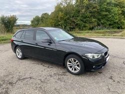 Schwarz Gebraucht 2016 BMW 318 Sport Line Kombi | 9.999 € (Superpreis)
